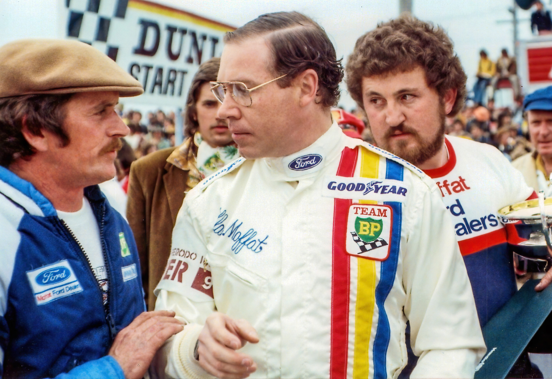 Australian Motorsport Legend Allan Moffat Passes Away: Impact on Supercar Racing News