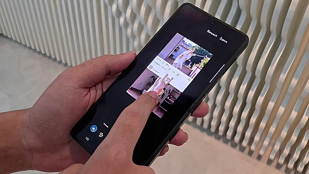 Create Stunning 3D Instagram Feeds Using Generative Edit on Galaxy Z Fold7 & Z Flip7