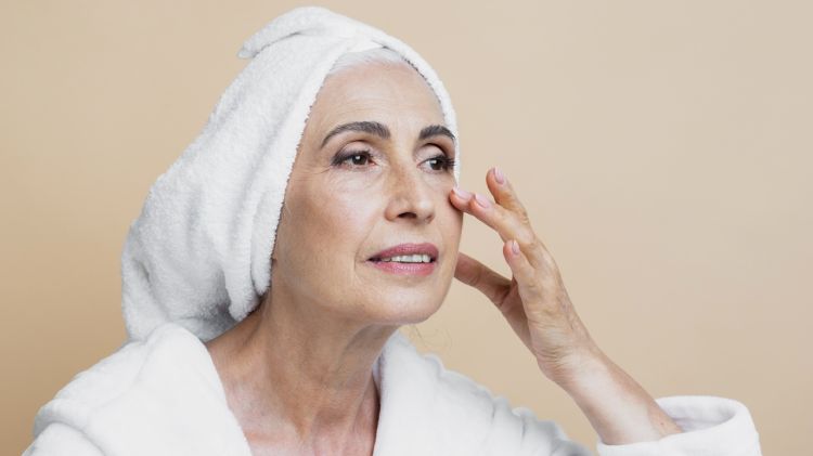 10 Best Skincare Products for Over 50 to Effectively Reduce Excess Wrinkles