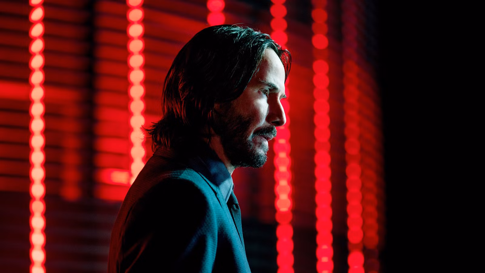 Combat Expert Analyzes and Critiques John Wick’s Most Iconic Fight Scene in Detail