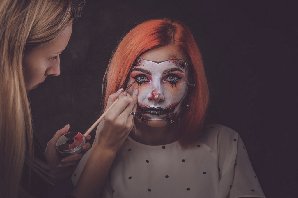 4 Must-Try Makeup Picks to Perfect Your Halloween Look, According to Beauty Experts