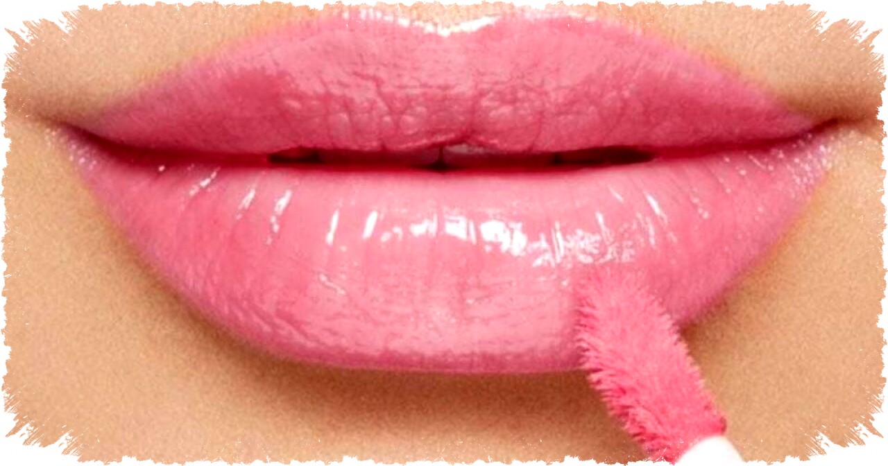 4 Trending Colored Lipglosses for a Fresh, All-Day Makeup Look with Natural Glossy Lips