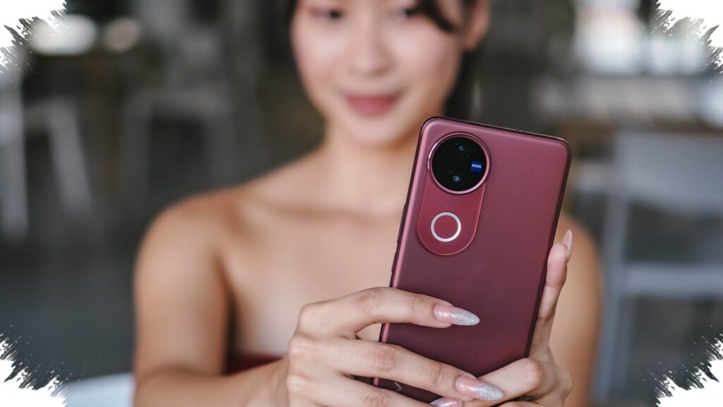 Premium Design and ZEISS Camera Keep Vivo V50 5G Relevant in 2026