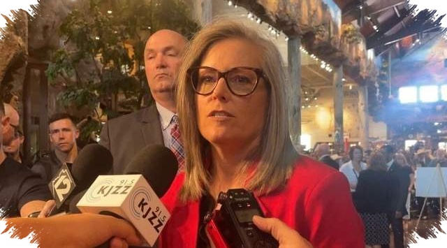 Hobbs Puts Bills On Hold, GOP Budget Fight Turns Into A High-Stakes Standoff