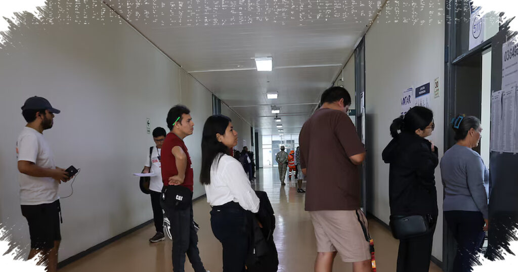 Peru’s 2026 Vote Faces Hours-Long Delays, Thousands Risk Losing Their Ballot