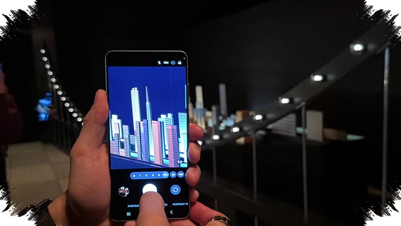 Galaxy S26 Ultra Pushes Night Photography Further, Preserving Detail Through Heavy Fog