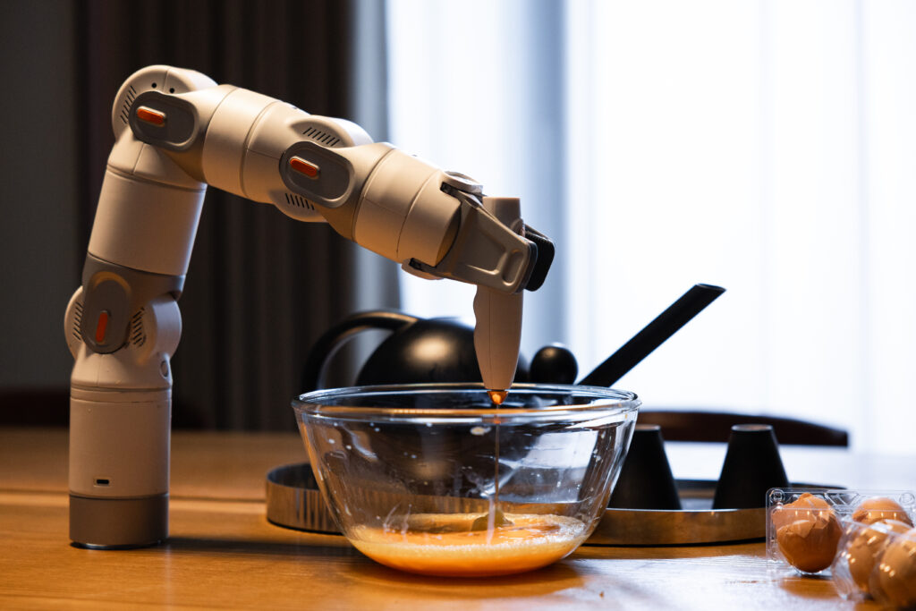 Kynooe Turns A Home Robot Arm Into A No-Code AI Platform For Creators And Daily Use