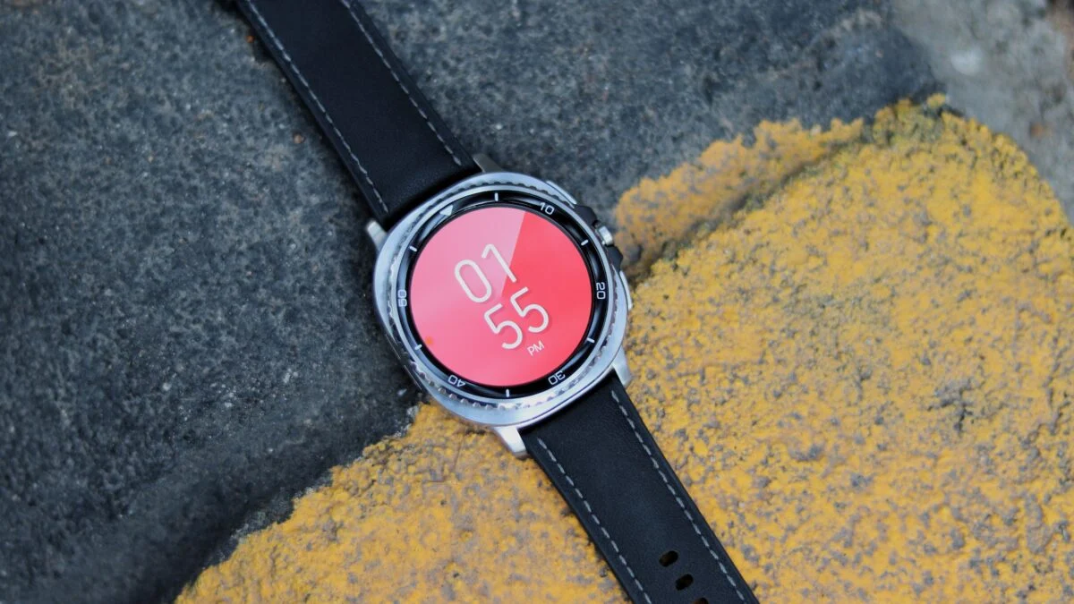 Samsung Moves Closer To Micro LED For Galaxy Watch, Apple Walked Away At This Stage