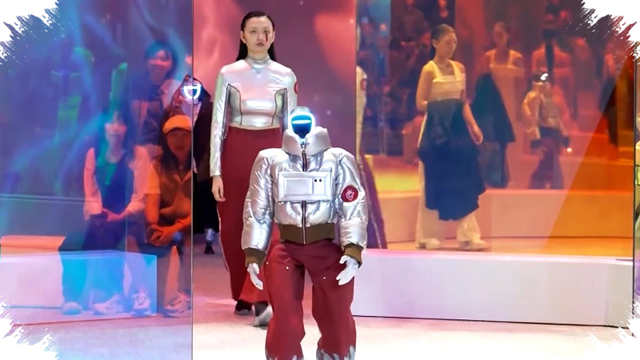 Fashion Reimagines Identity For Machines, Humanoid Robots Take The Seoul Runway