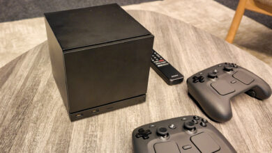 Steam Machine Reservation Emails Begin, But Many Buyers Are Still Waiting