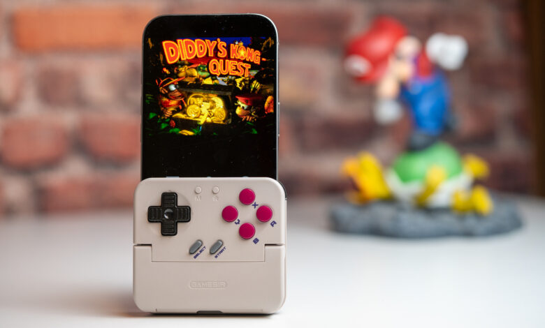 Pocket Taco Gets a Violet Retro Refresh, GameSir Keeps Its Vertical Handheld Appeal