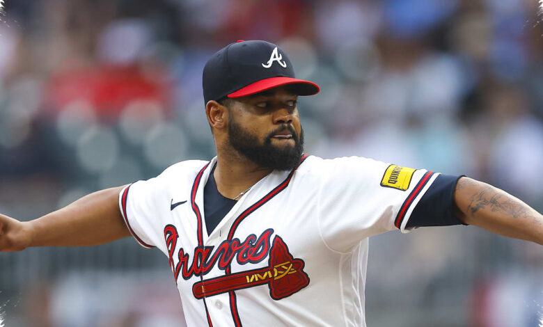 Reynaldo López Looks Like Himself Again, and the Braves Need It Badly
