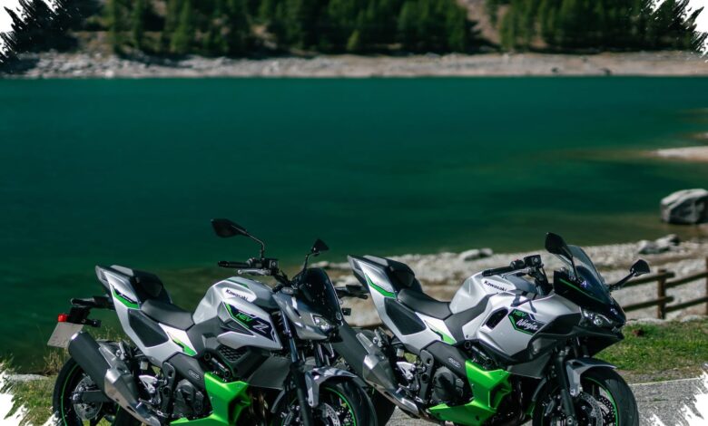 Kawasaki Makes Z7 Hybrid and Ninja 7 Hybrid Easier to Use, Sport Mode Gets Less Complicated