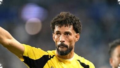 Vozinha Stuns Against Messi, and Says a Move to Brazil Would Suit Him