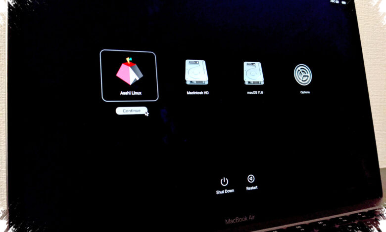 Linux on MacBook M3 Takes a Real Step Forward, Built-In Keyboard Support Finally Appears
