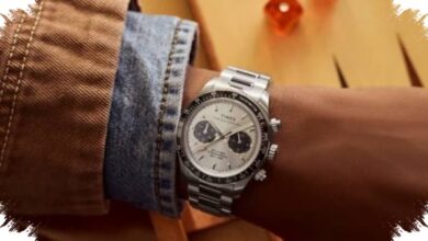 Timex’s Small Retro Watch Leans on Ice Blue, and the Detail Does Most of the Talking