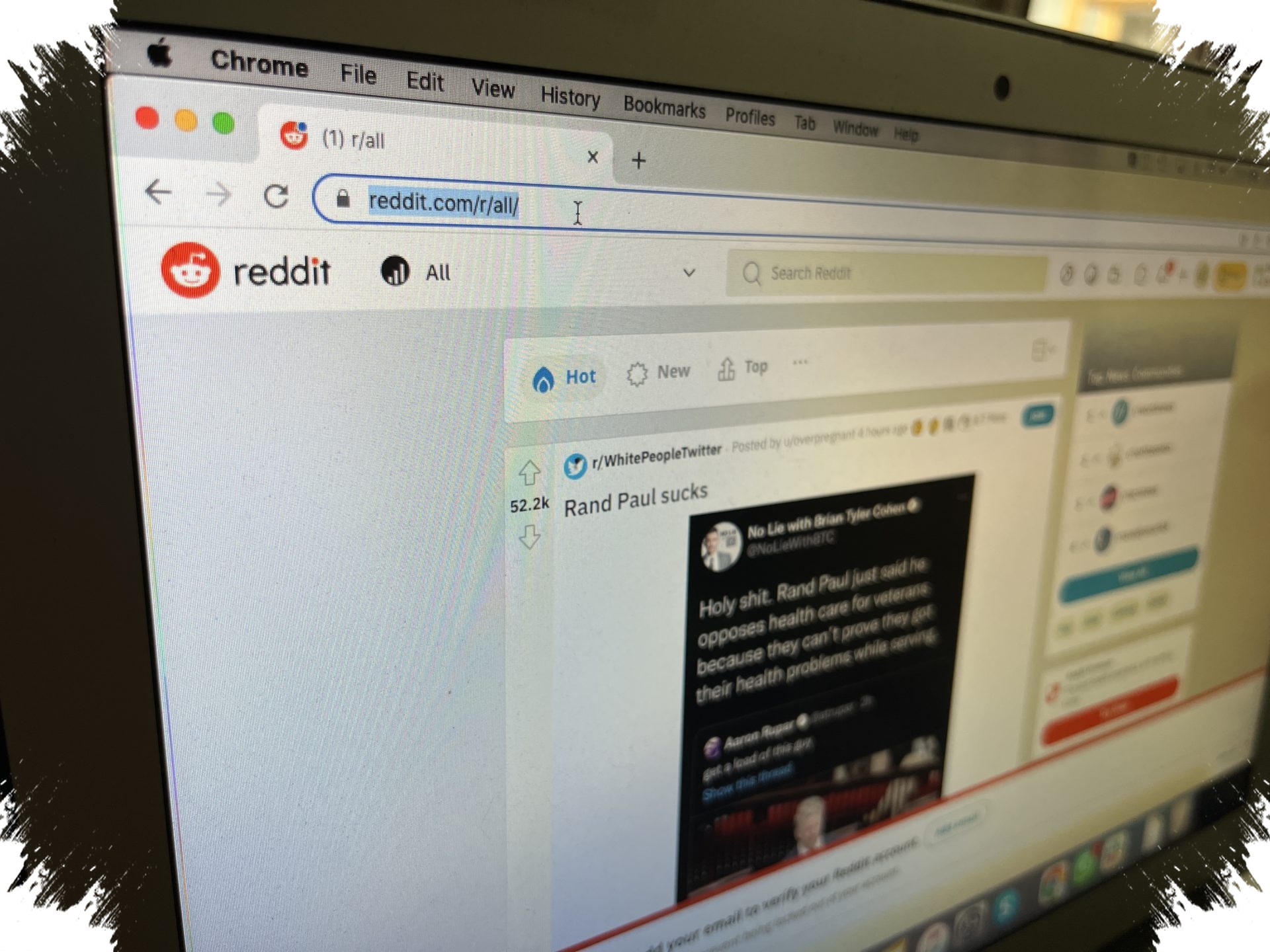 Reddit Returns to Indonesia, But PSE Rules Now Set the Terms