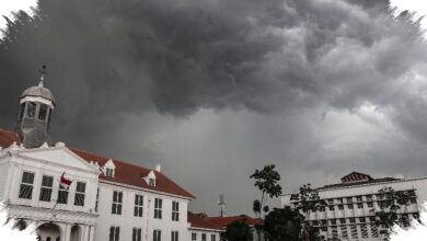 18 Regions Face Rain and Strong Winds, BMKG Flags Weather Risks for Thursday