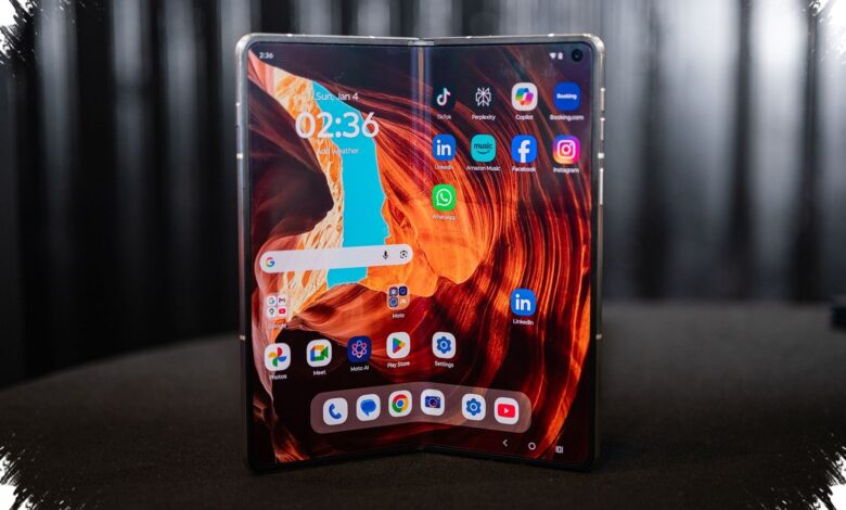 Motorola Razr Fold Stands Out With 164 DXOMARK Camera and 6,000 mAh Battery