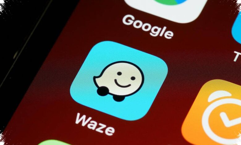 Motorcyclists Get a New Waze Mode That Flags Road Hazards Ahead