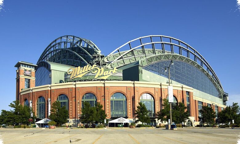 Brewers Will Play With Roof Open Amid Wildfire Smoke, Offer Ticket Exchanges