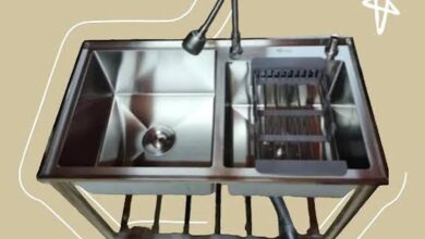 A Kitchen Sink That Holds Your Phone Brings Digital Cooking to the Wash Area