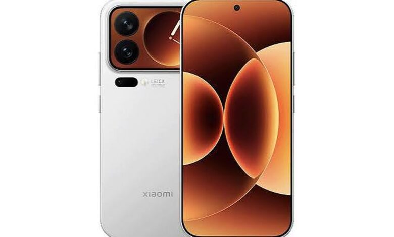 Xiaomi 17T Brings 5x Periscope Zoom and Bigger Battery Against Cheaper Poco F8 Pro