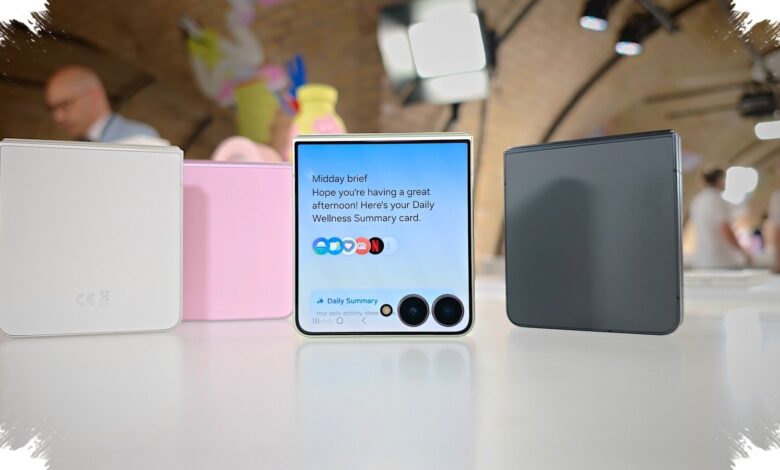 Two 120Hz Displays Put Galaxy Z Flip 8’s Cover Screen on Equal Footing